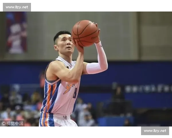 跨界风暴!模特转型篮球新星加盟上海大鲨鱼队
